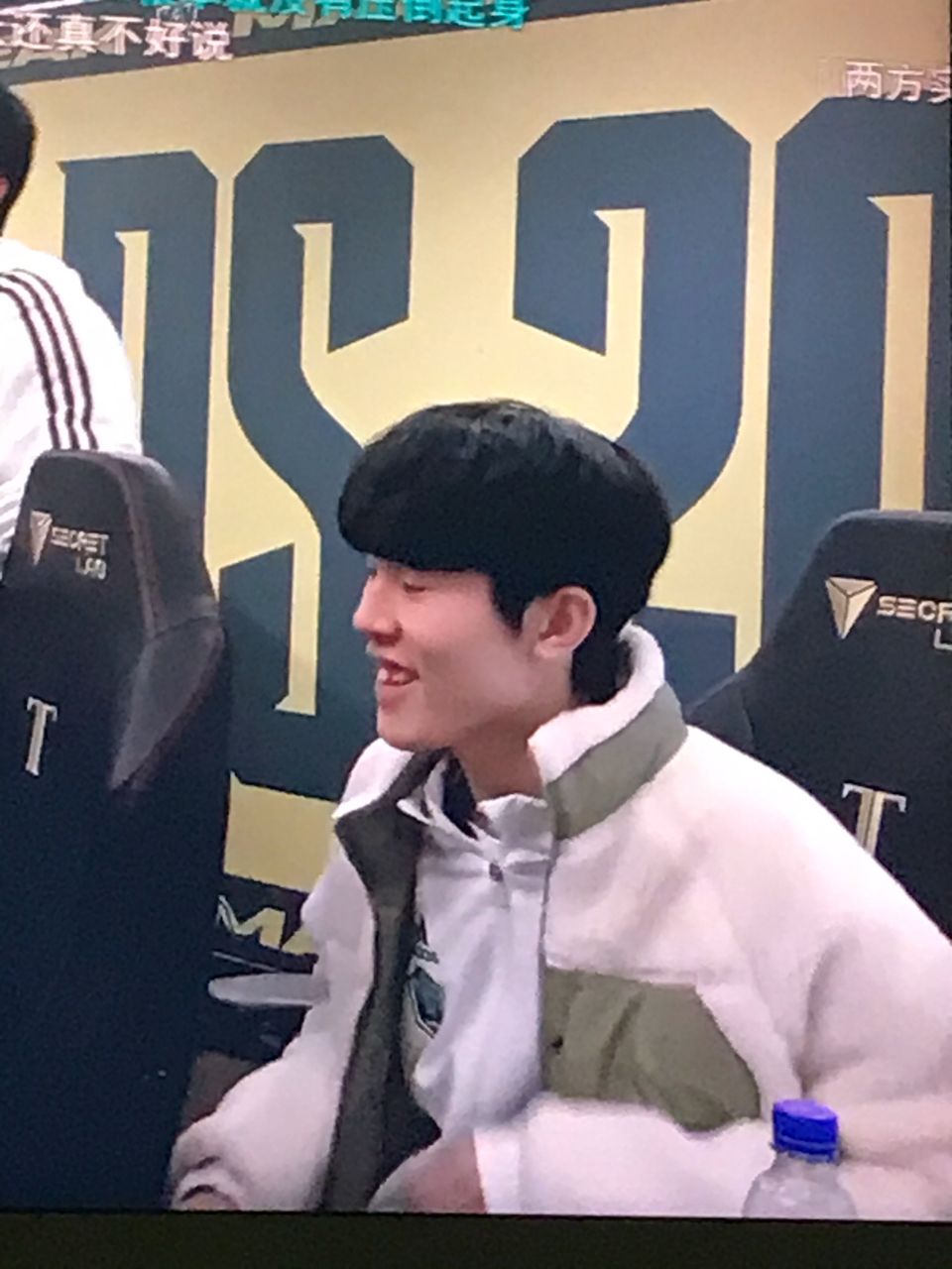 其竞争同样 其竞争同样